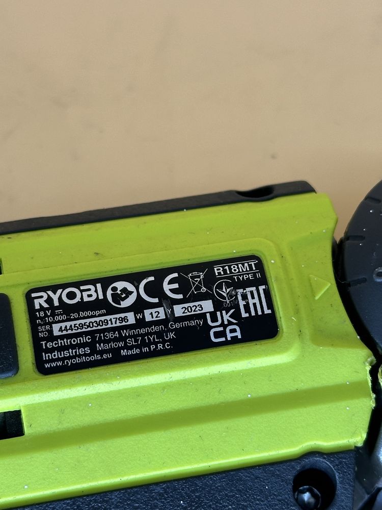 Аккумуляторный многофункциональный инструмент RYOBI R18MT