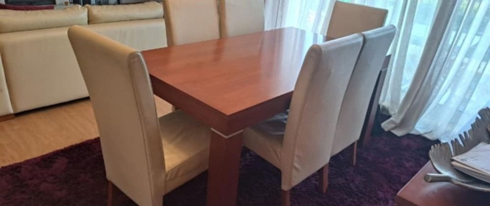 Mesa jantar cadeiras e aparador