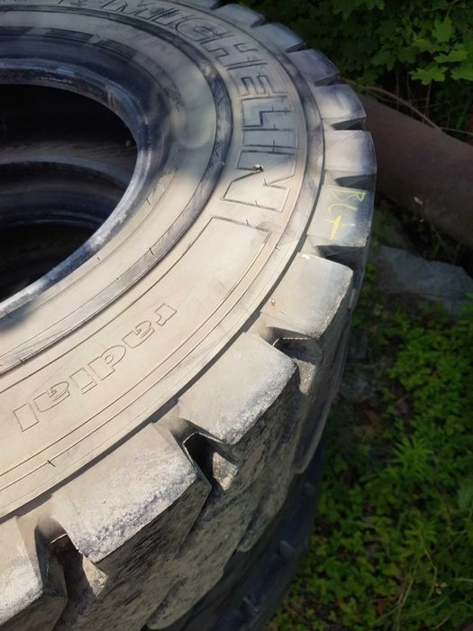 Opony do maszyn budowlanych MICHELIN 12R24 XZM