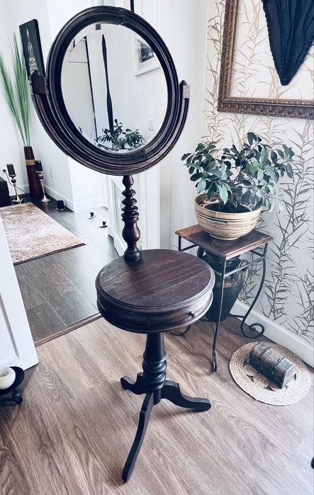 Lindo espelho vintage.Epoca Vitoriana 1820