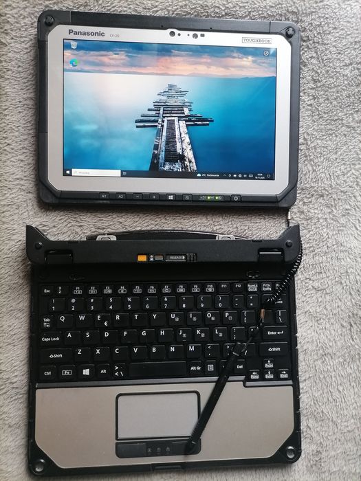 Pancern Panasonic CF 20 MK2 i5-7 gen 2 bate rysik 8GB 256GB SSD WIN 10