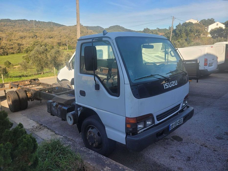 Isuzu NQR 70 4.8 Turbo Ano 2003