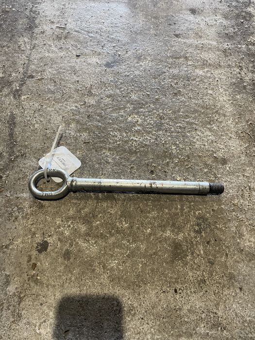 Крюк буксіровочний Volkswagen T5