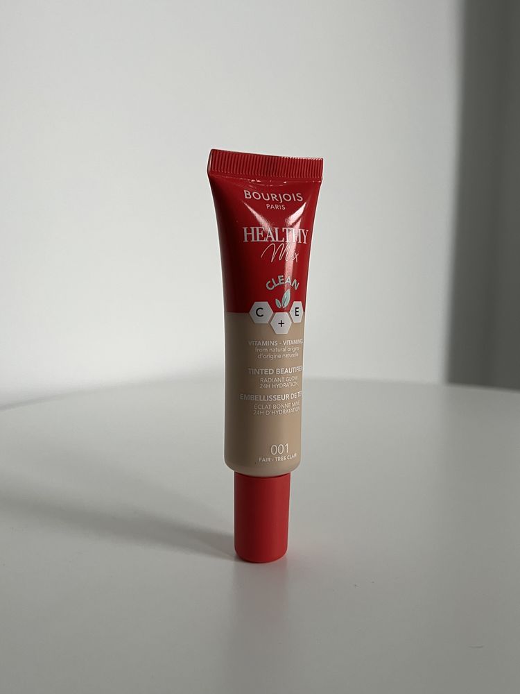 Nowy nawilżający krem tonujący do twarzy Bourjois Healthy Mix 001