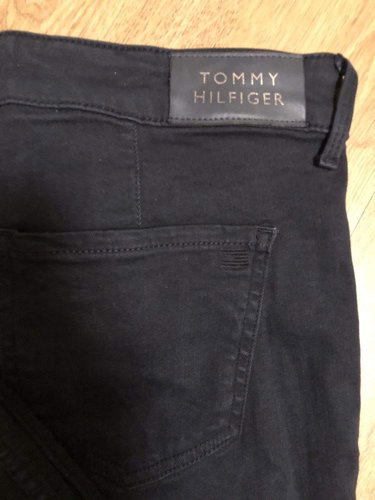 Spodnie jeansowe Tommy Hilfiger 31/32