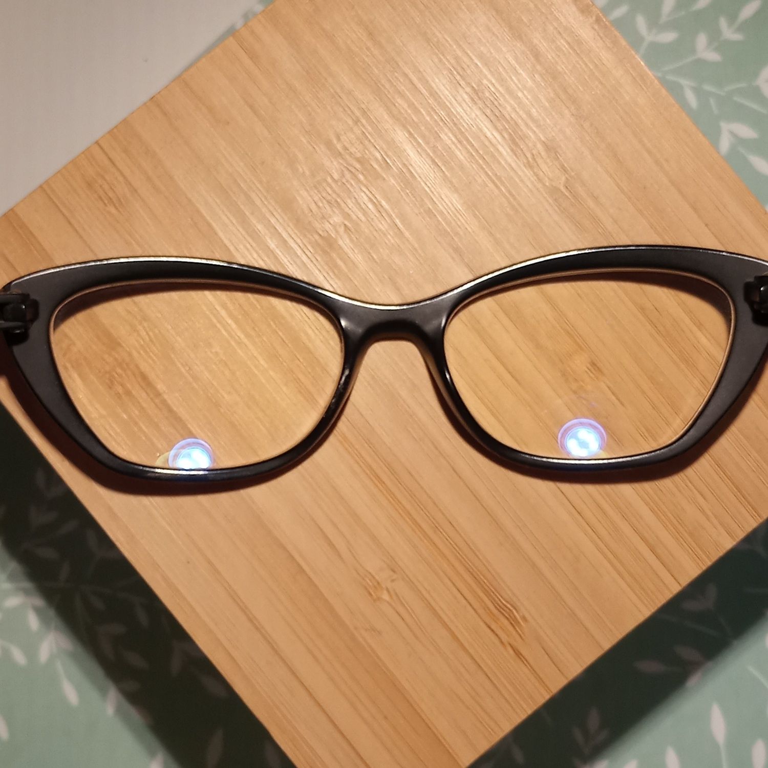 Oprawki okularowe koci kształt w listki