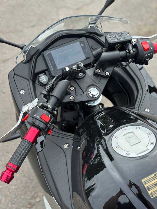 Мотоцикл ML 300 CBR