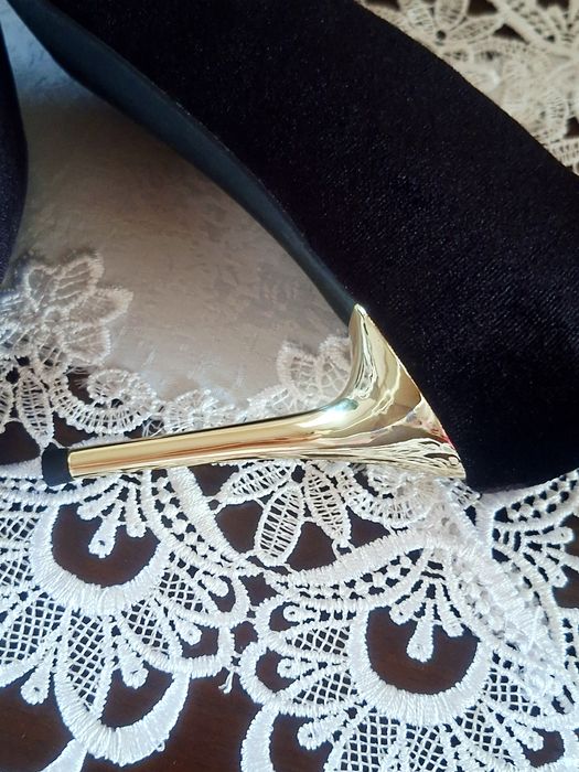Eleganckie szpilki damskie na wysokim obcasie NOWE rozmiar 45