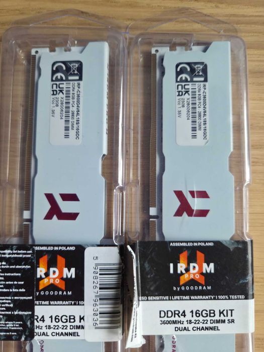 GOODRAM Pamięć DDR4 IRDM PRO Crimson White (2x 8GB)