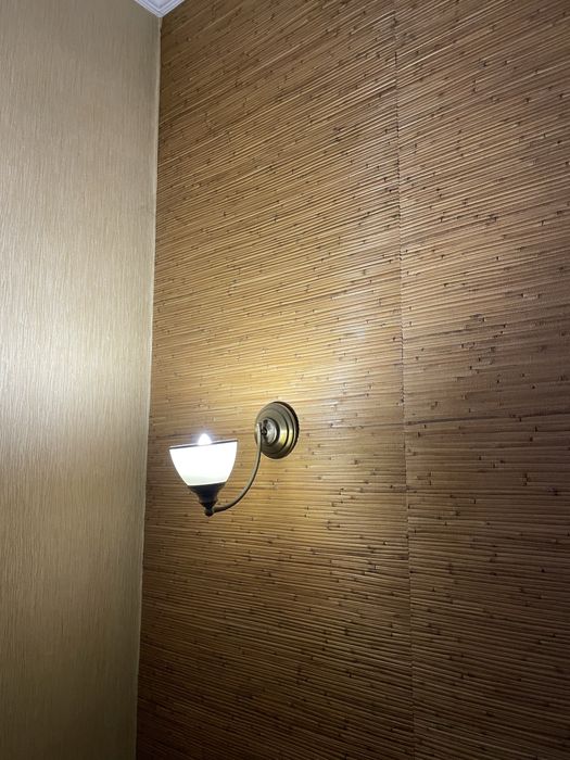 Продаю настінні та стельові люстри (комплектом)