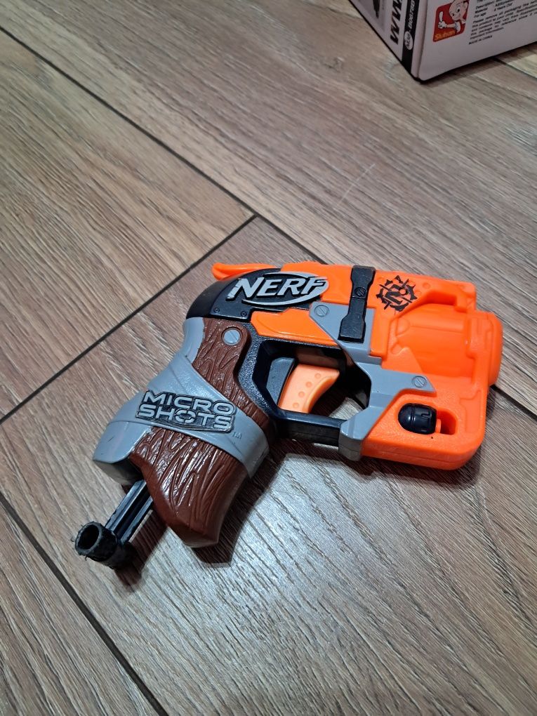 Pistolet na strzałki Nerf. Jak NOWY