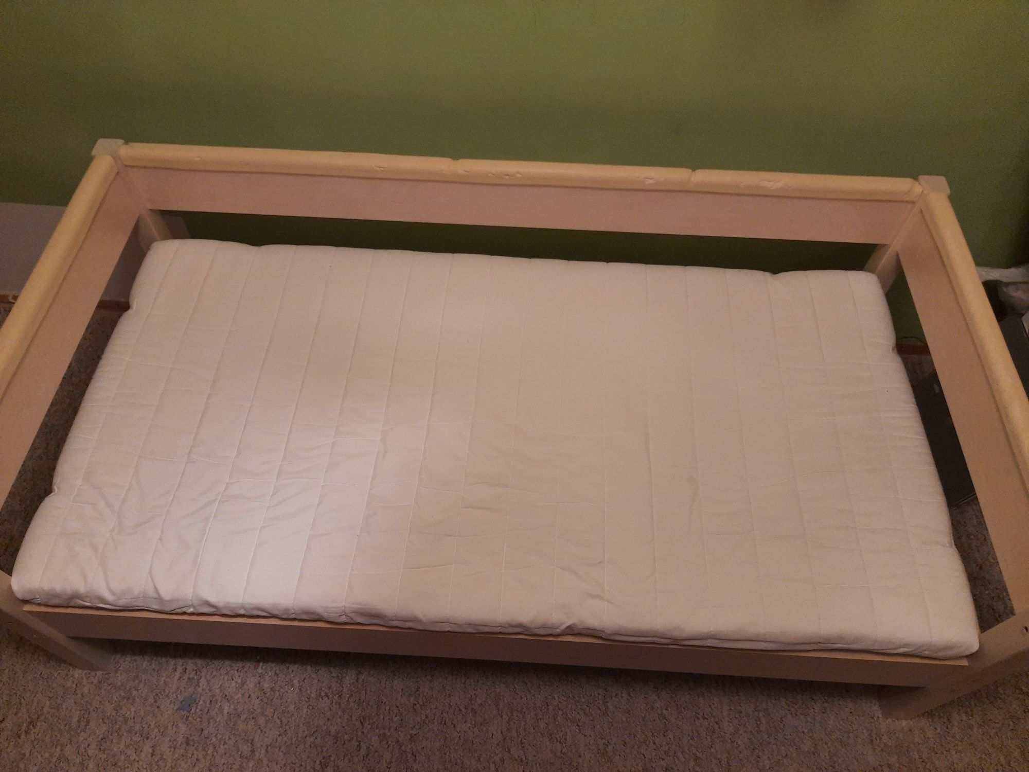 Łóżko dziecięce 140x70 cm
