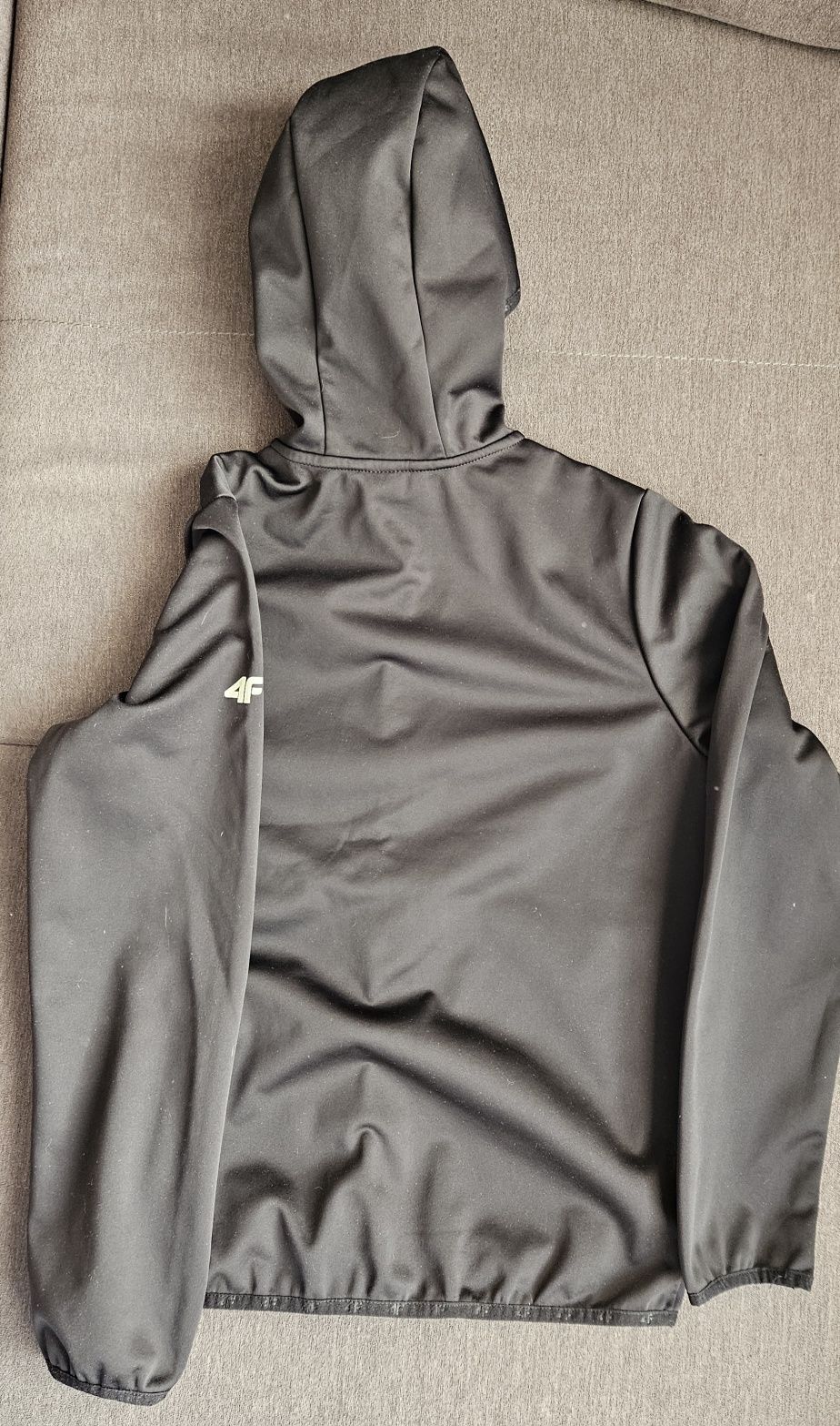 Kurtka z kapturem softshell 4f rozm. 158