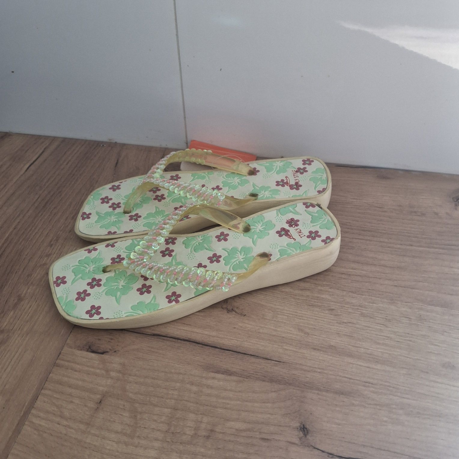 Klapki damskie vintage basenowe 38