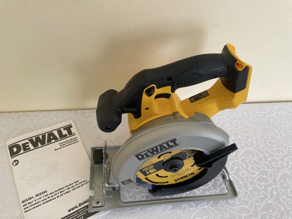 Dewalt DCS393/акумуляторна дискова пила по дереву деволт