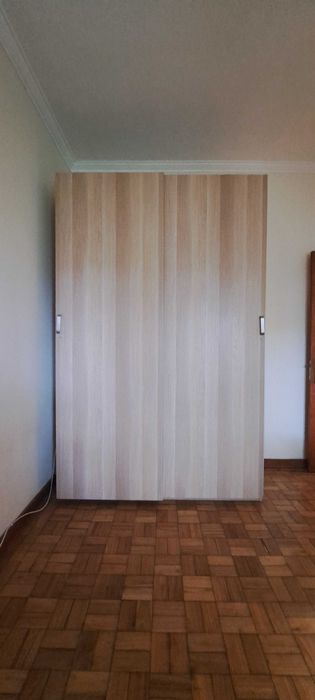 roupeiro quarto em bom estado