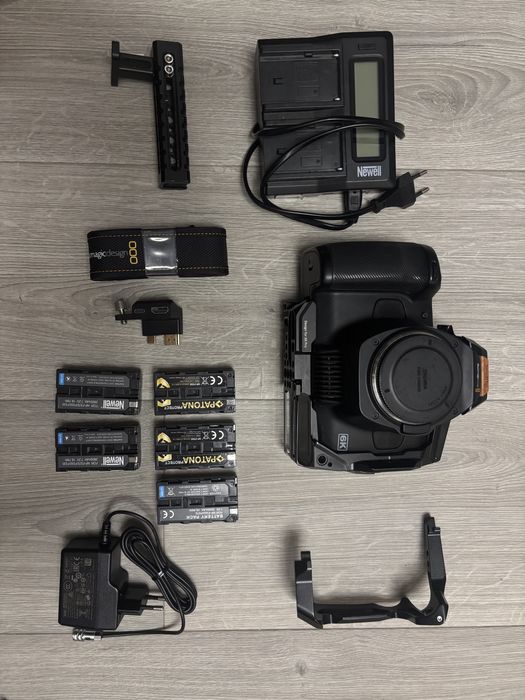 Duzy zestaw kamera Blackmagic Pocket 6k PRO klatka, 7x baterie