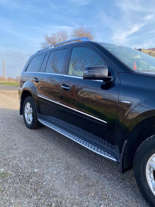 Mersedes-Benz GL-Class 2011