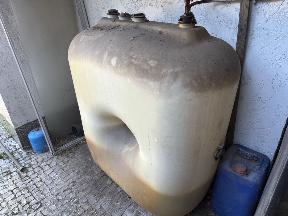 Depósito 700 litros SCHUTZ