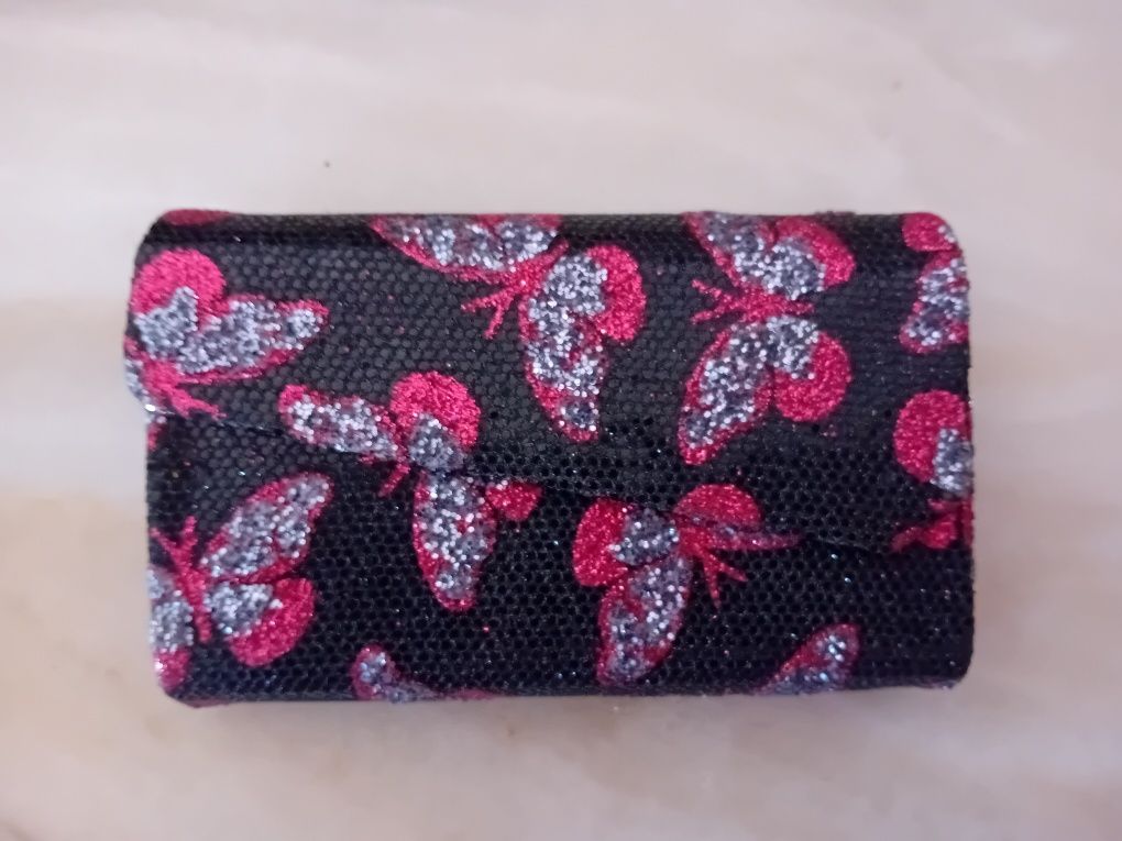 Bolsa Nova brilhante