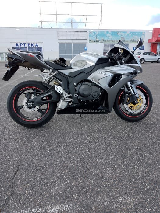 Honda CBR 1000RR SC57B Fireblade