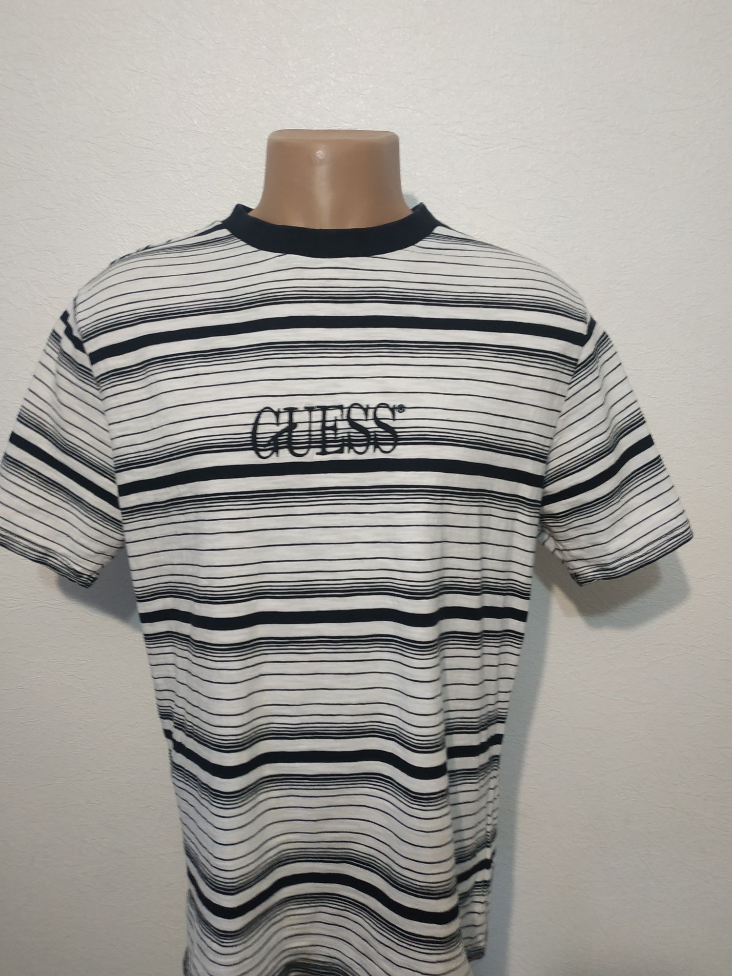 Футболка Guess розм. М/S