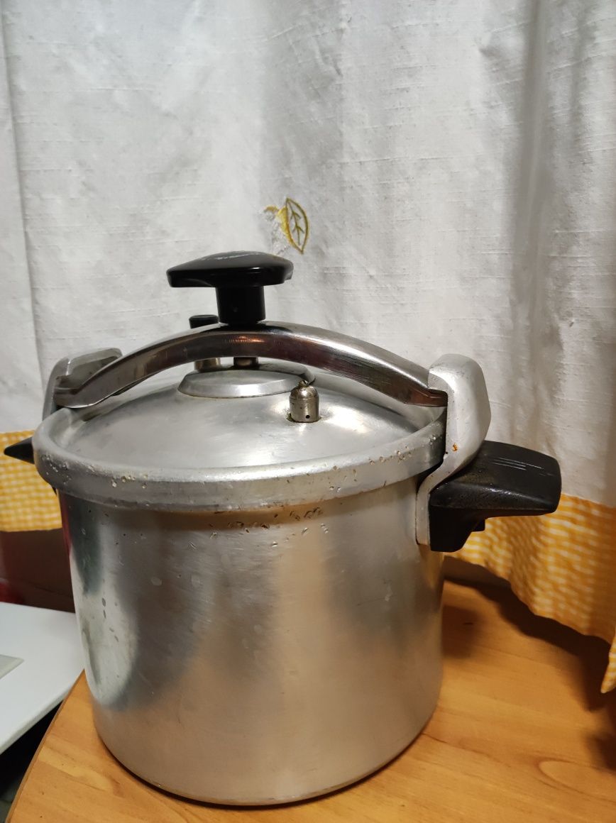 Panela e tacho de pressão