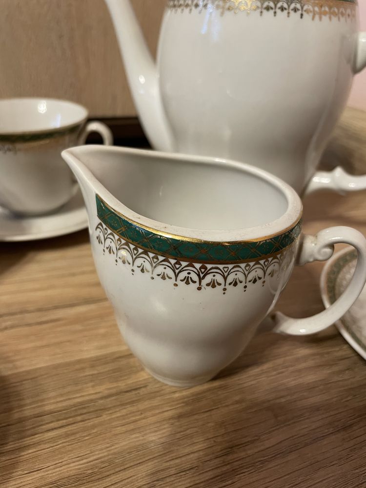 Zestaw kawowy z polskiej porcelany WŁOCŁAWEK