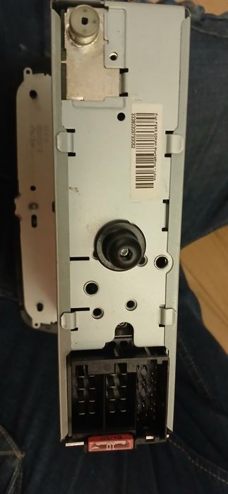 Radio F263 DORIAN do Fiat Doblo, Opel Combo. W zestawie ramka i Parrot