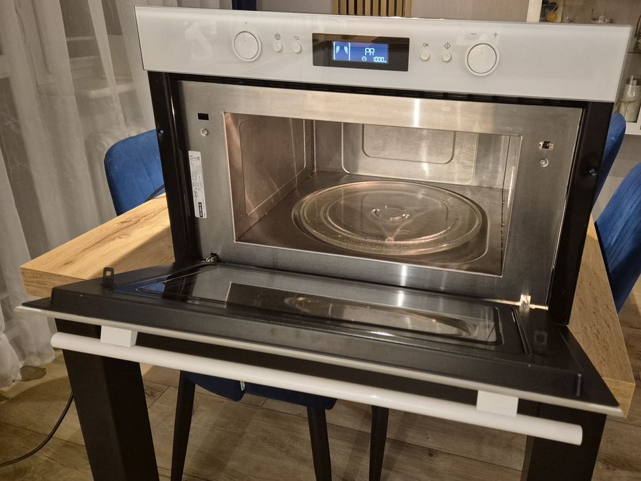 Kuchenka mikrofalowa IKEA BEJUBLAD. Do zabudowy.