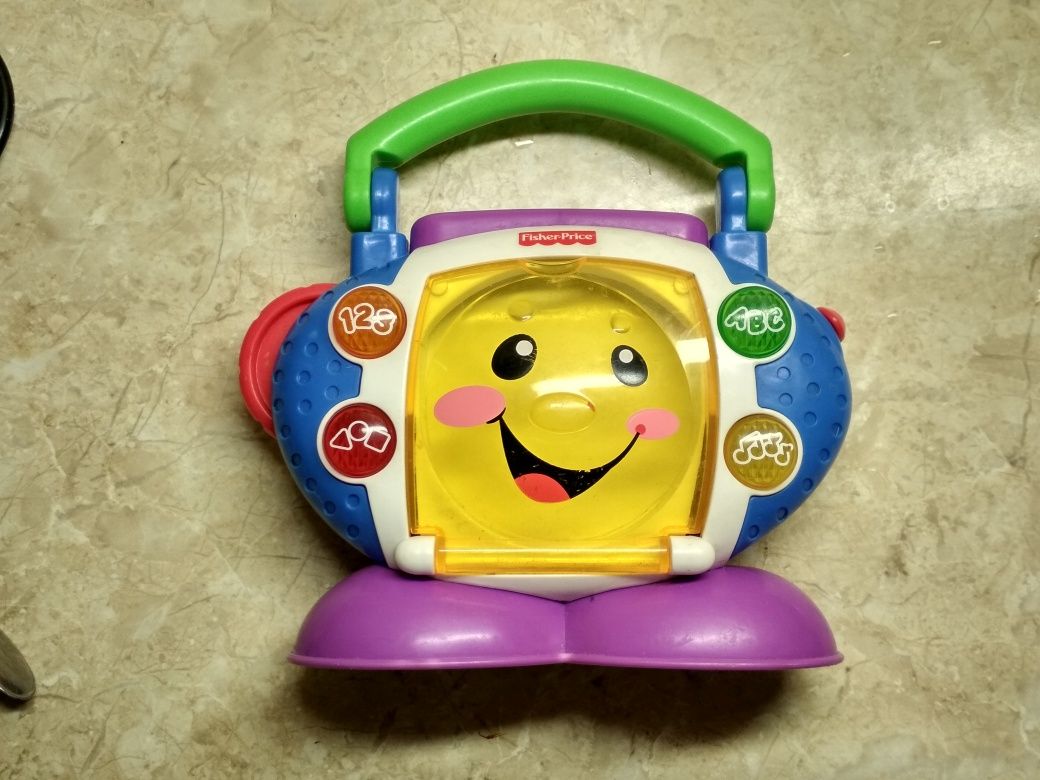 Дитячий плеєр CD fisher price.