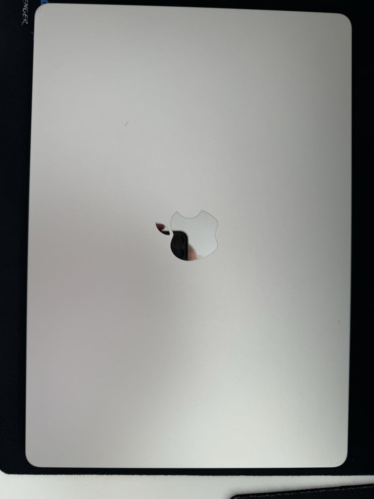 MacBook Air 15 M2 2023 8/256GB