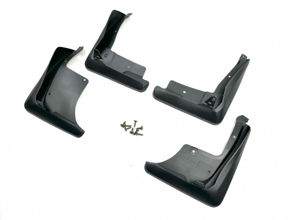 Бризковики Toyota Camry 70 EU LE XLE 2018-2024 оригінальний дизайн 4шт