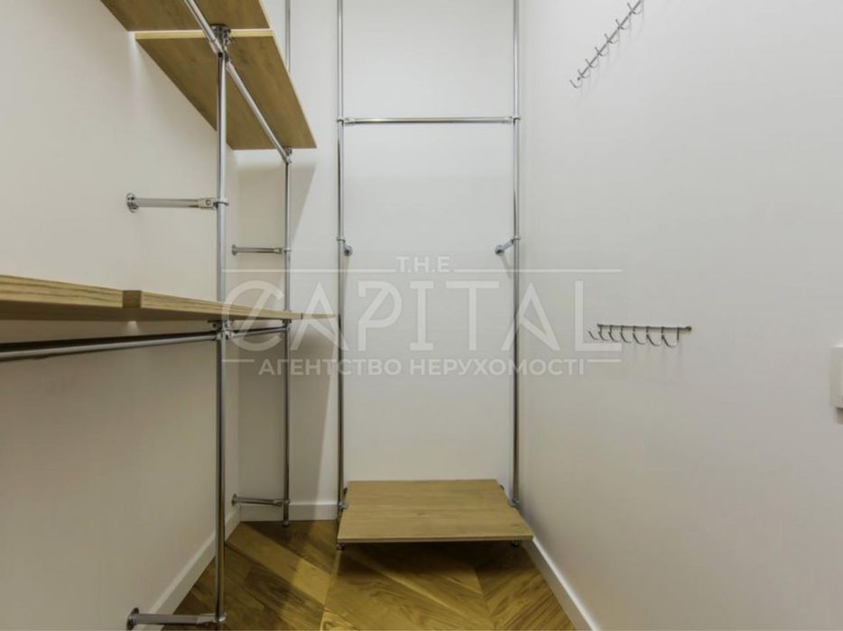 Аренда  4-к квартиры  11 м2 ЖК Французский квартал 2  Центр