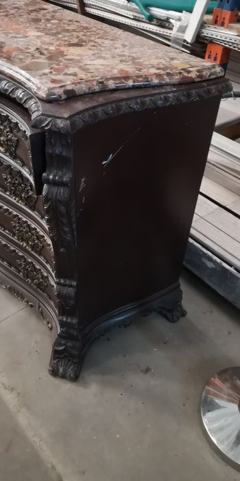 Cómoda estilo D. João