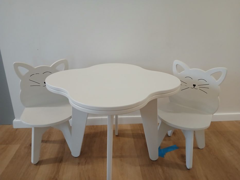 Stolik i 2 krzesełka