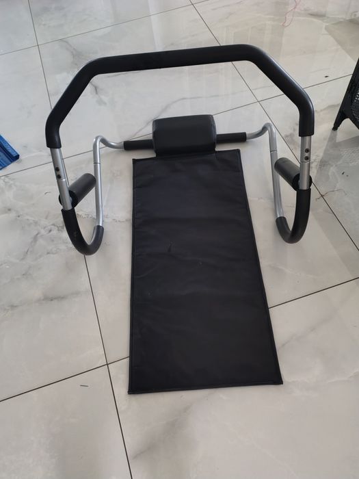 Przyrząd do brzuszków