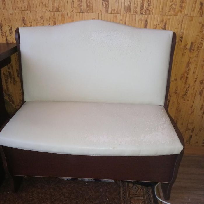 Продам кухонный уголок+стол+стулья