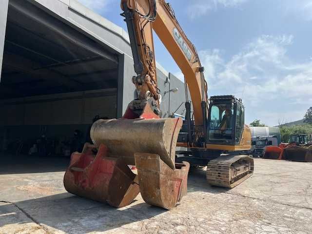 case cx250d  giratoria