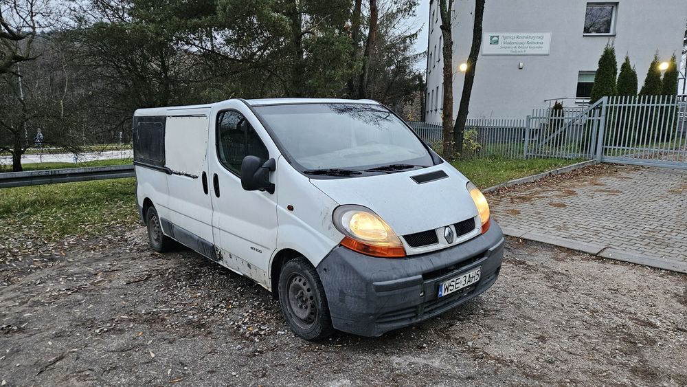 Renault Trafic 1.9 DCI 9 osobowy long