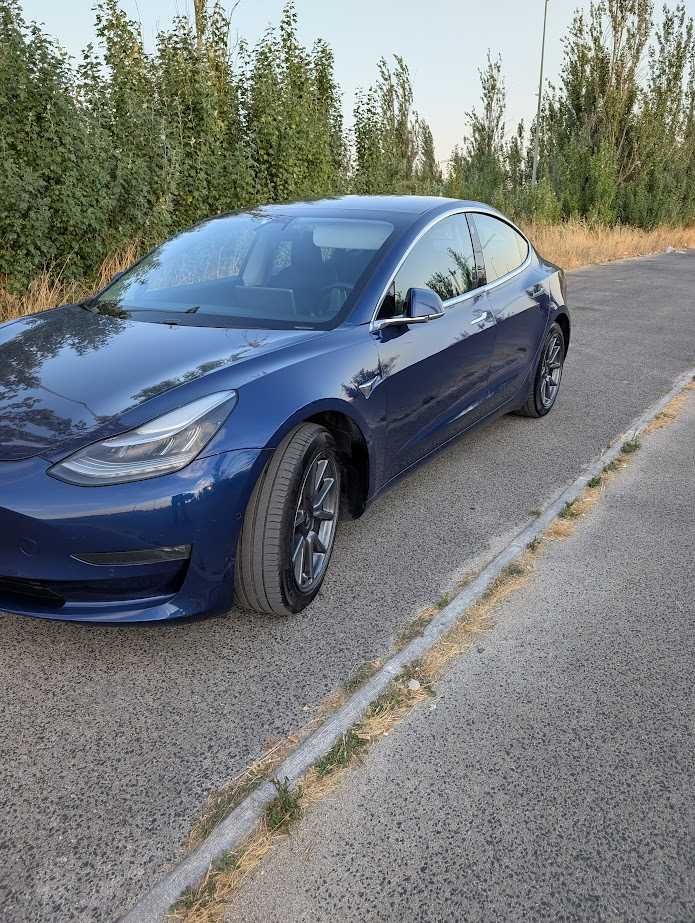 Tesla Model 3 Long Range Dual Motor 361kw - 490 cv