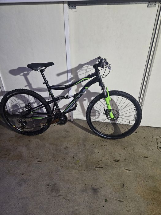 Vendo duas bicicletas de senhora e homem