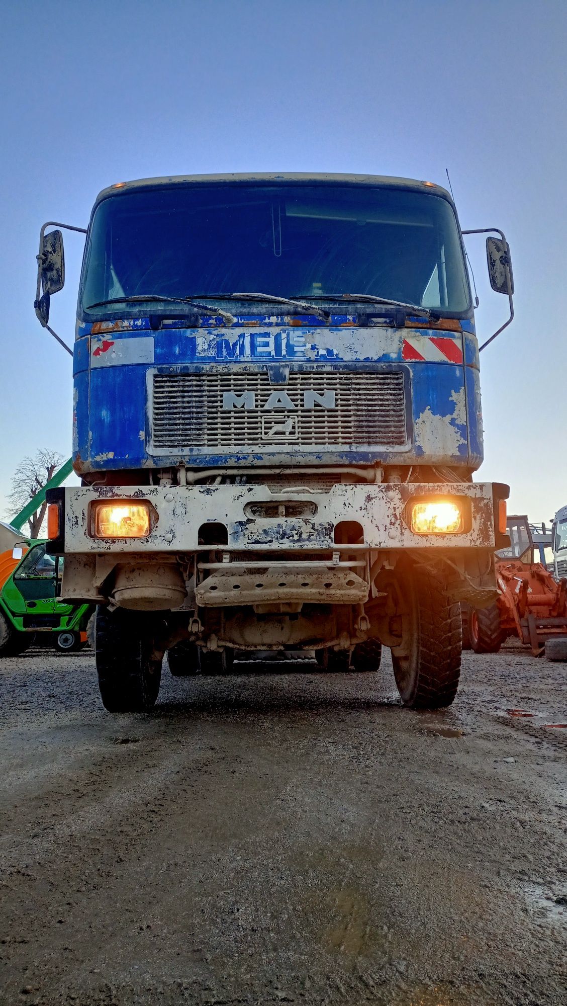 Stabilizator gruntu posypywacz Streumaster sw18 Man 6x6 siewka cementu
