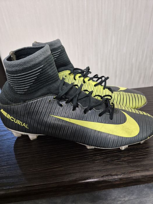 Детские футбольные бутсы Adidas