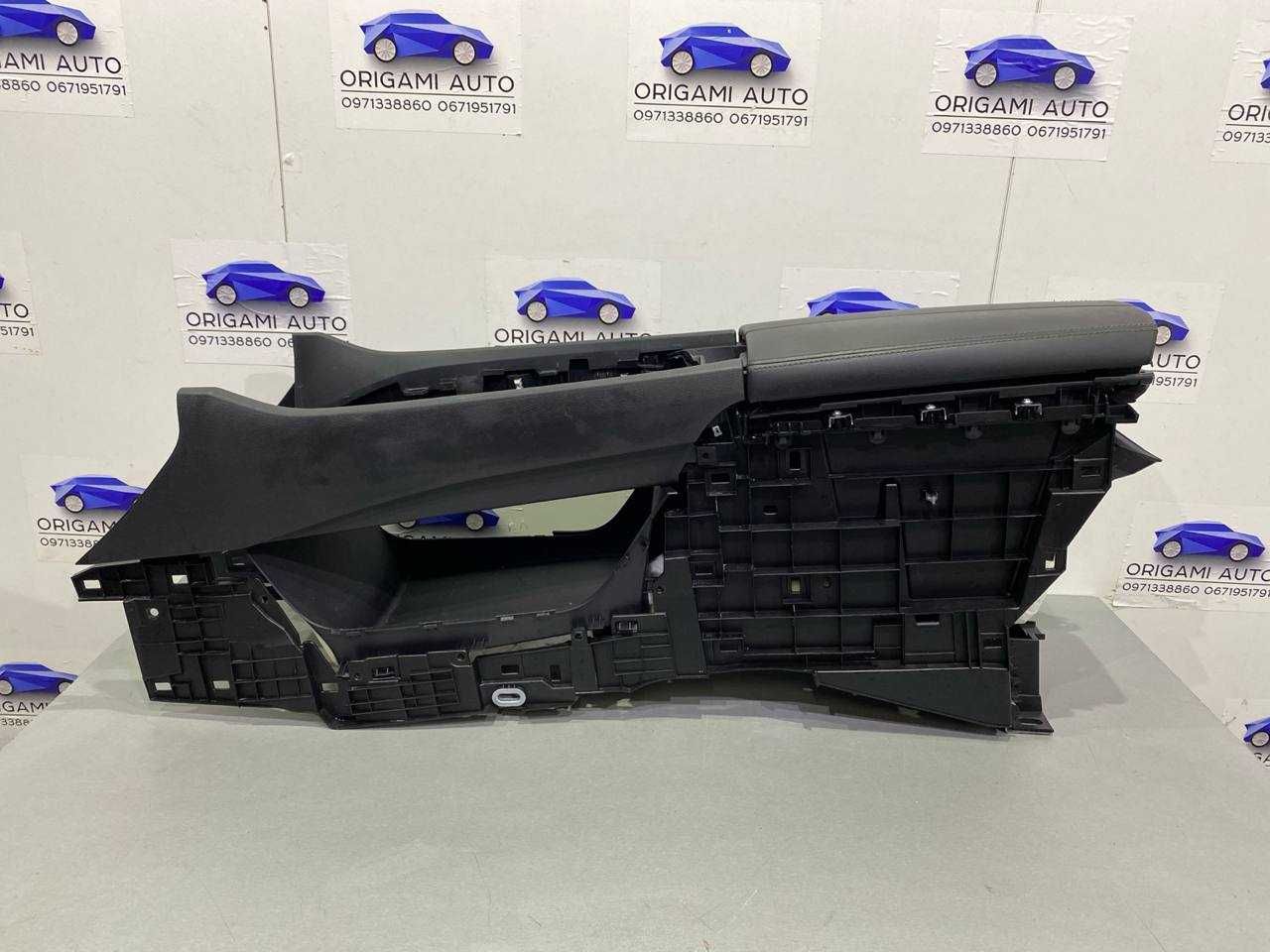 Тонель подлокотник Nissan rogue T33 Ниссан рог Т33 2021 2022 2023
