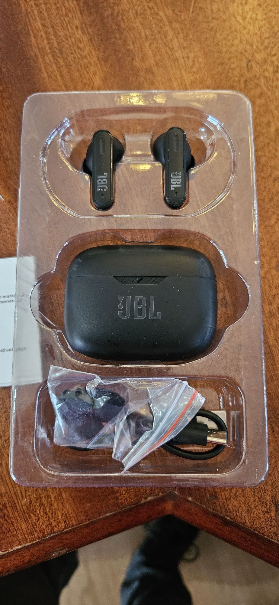 Auriculares JBL TUNE230NC