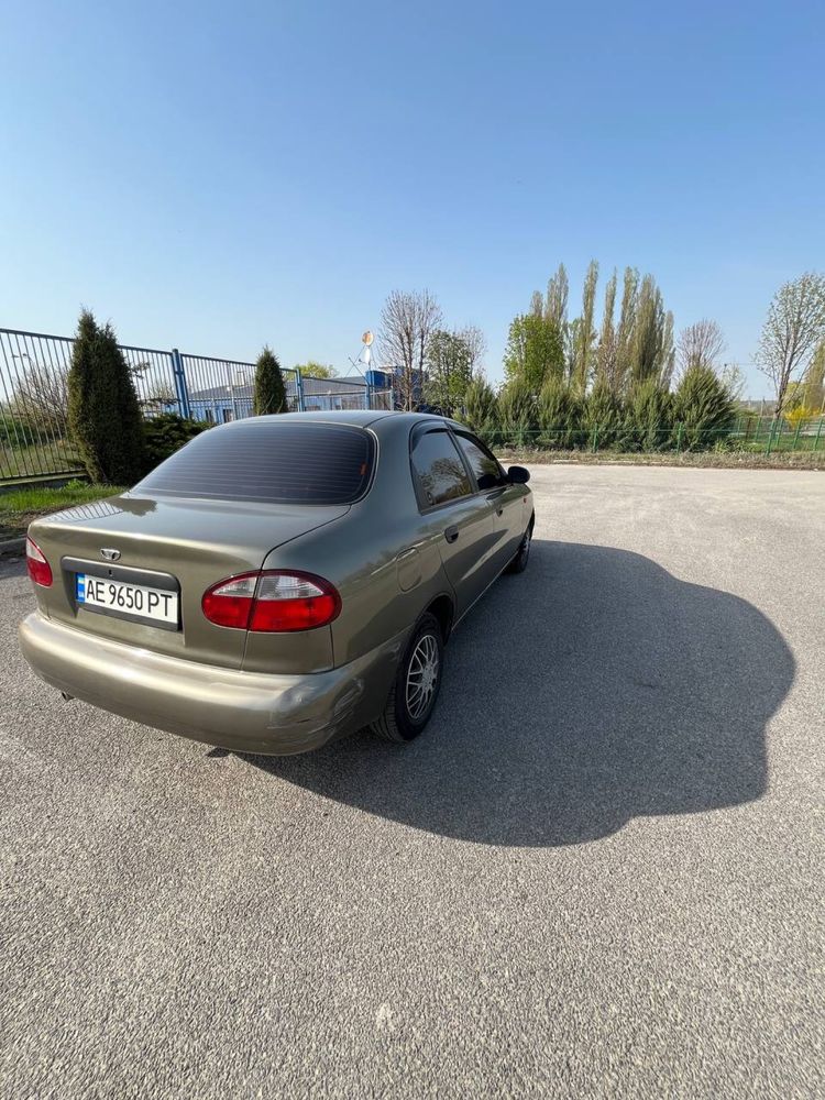 Продам машину Daewoo Lanos