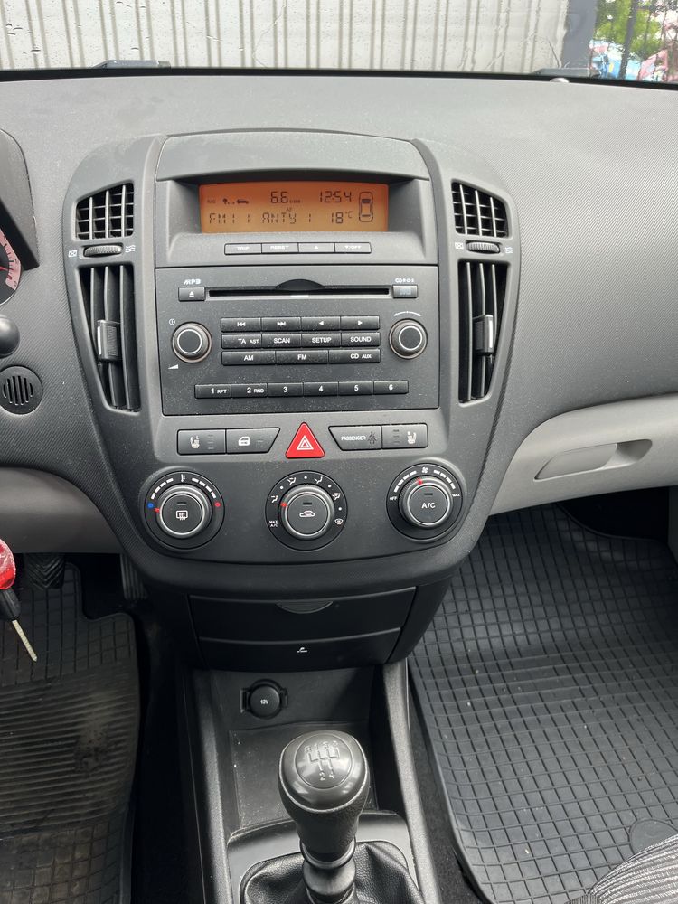 Kia Ceed 1.4 Benzyna