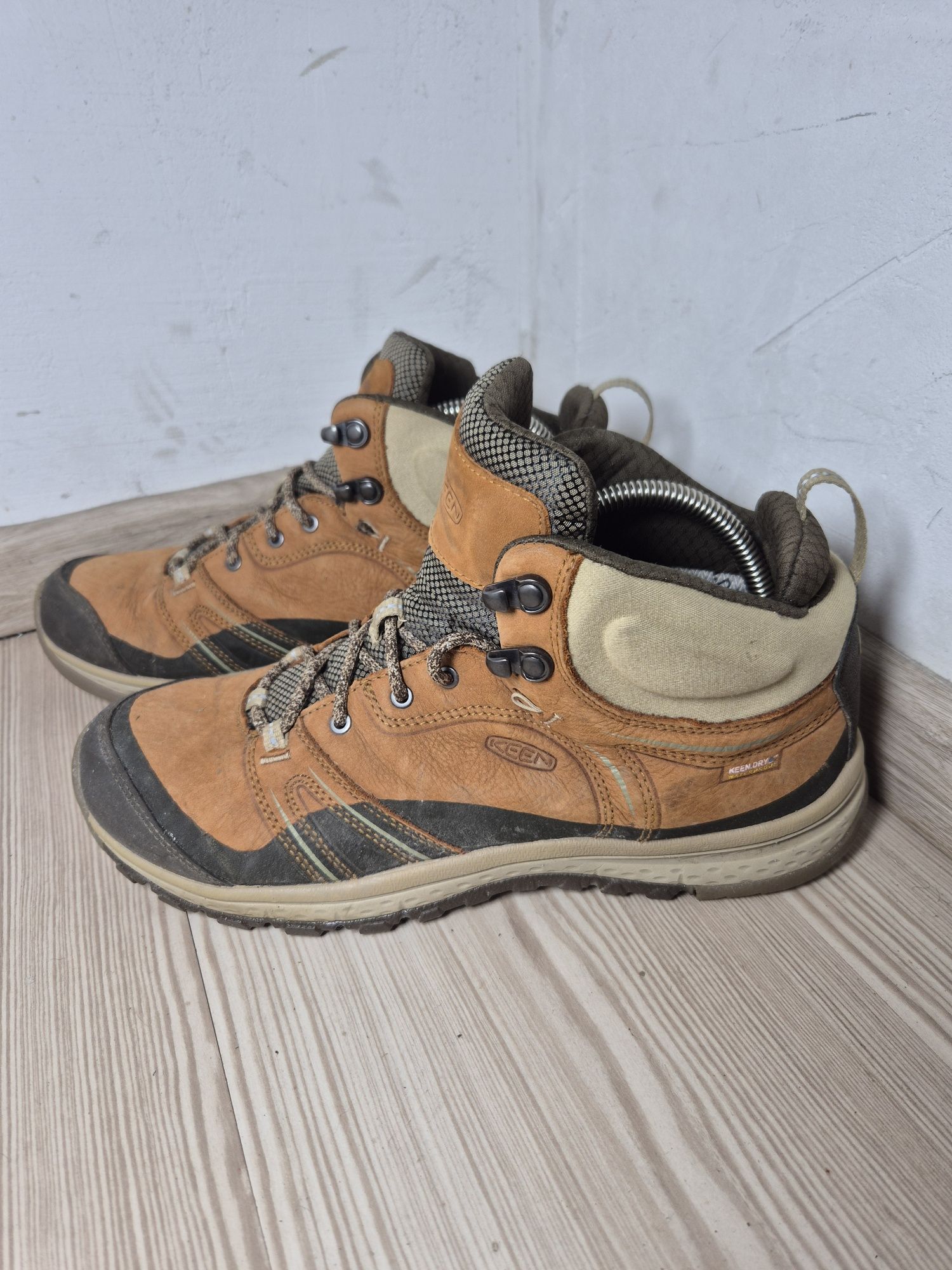 Оригінальні черевики Keen Terradora 40.5 розмір