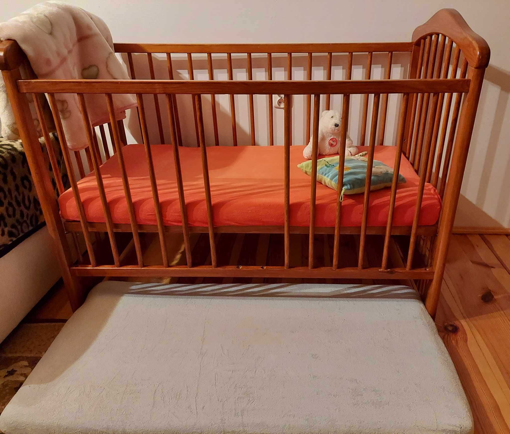 Drewniane łóżeczko dziecięce 130 x 70 wraz z materacem-Lublin